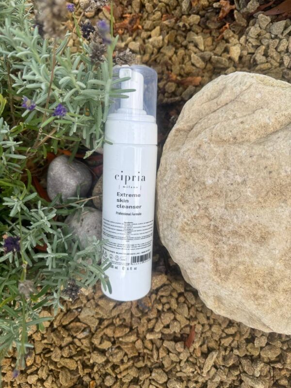 Skin Cleansing Mousse - Image 2